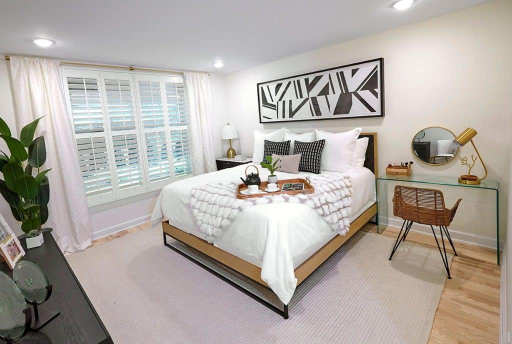 East Northport The Seasons